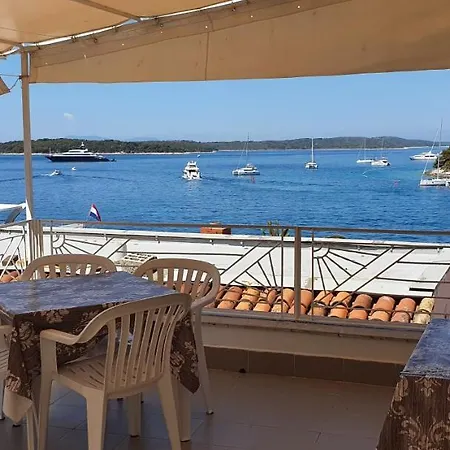 Apartments Juric - 1 A Studio Apartment With A View Hvar Town Exterior foto